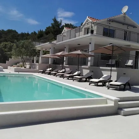 Mudri Dolac 4050a * Vrboska